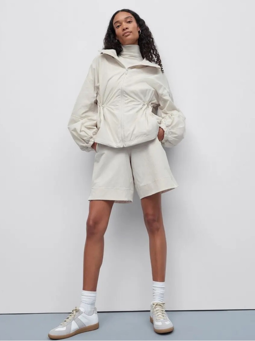 Lululemon 4 Lightweight cinchable jacket puff sleeve bone cream rain windbreaker - Picture 3 of 15